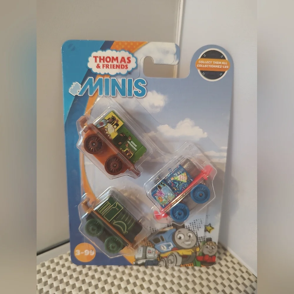 Thomas and Friends Minis: Emily, Cockroach Bert, New Year's Edward NWT Trains